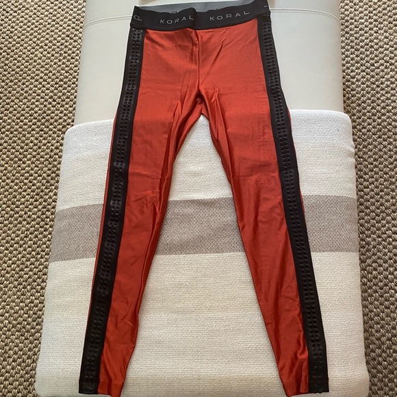 Koral matching workout set - Picture 2 of 4